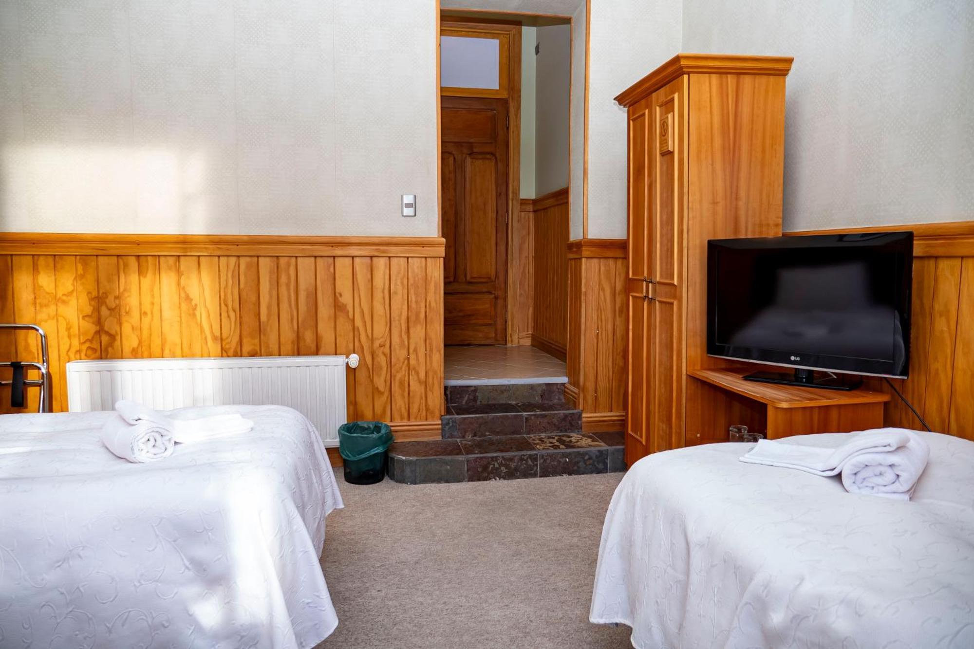 Hotel Plaza Punta Arenas Exterior photo