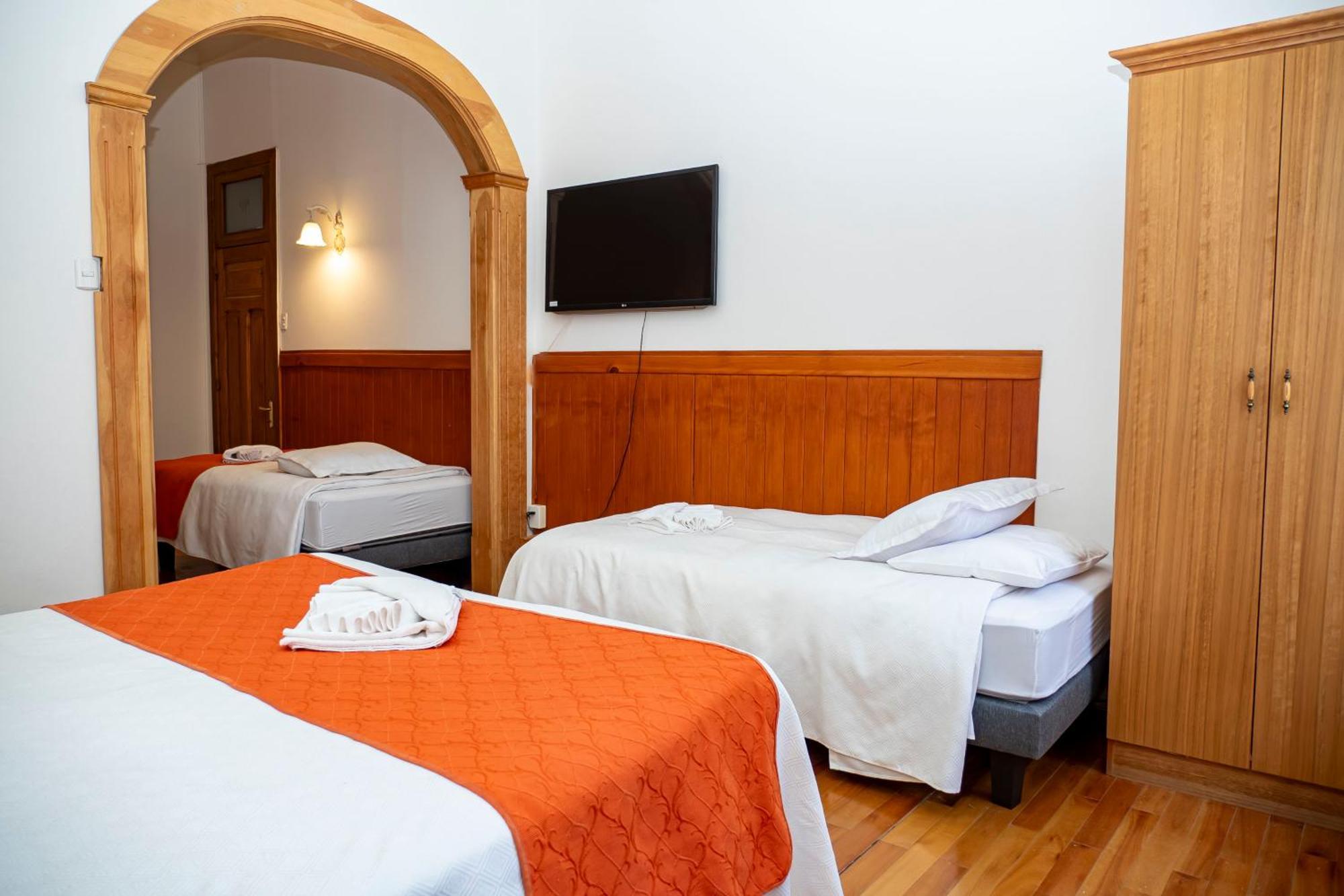 Hotel Plaza Punta Arenas Exterior photo