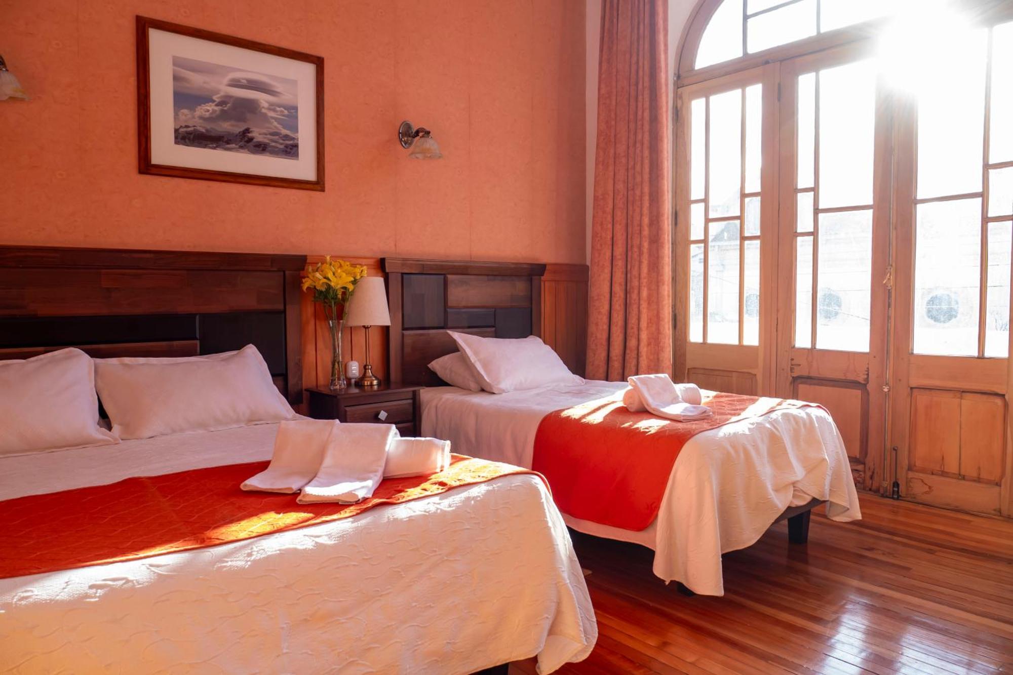 Hotel Plaza Punta Arenas Exterior photo