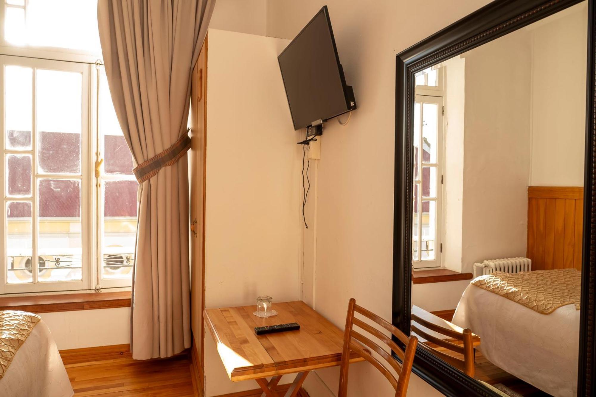 Hotel Plaza Punta Arenas Exterior photo